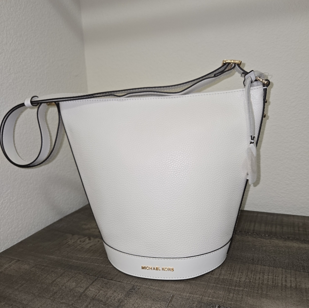 Michael Kors White Bucket Bag